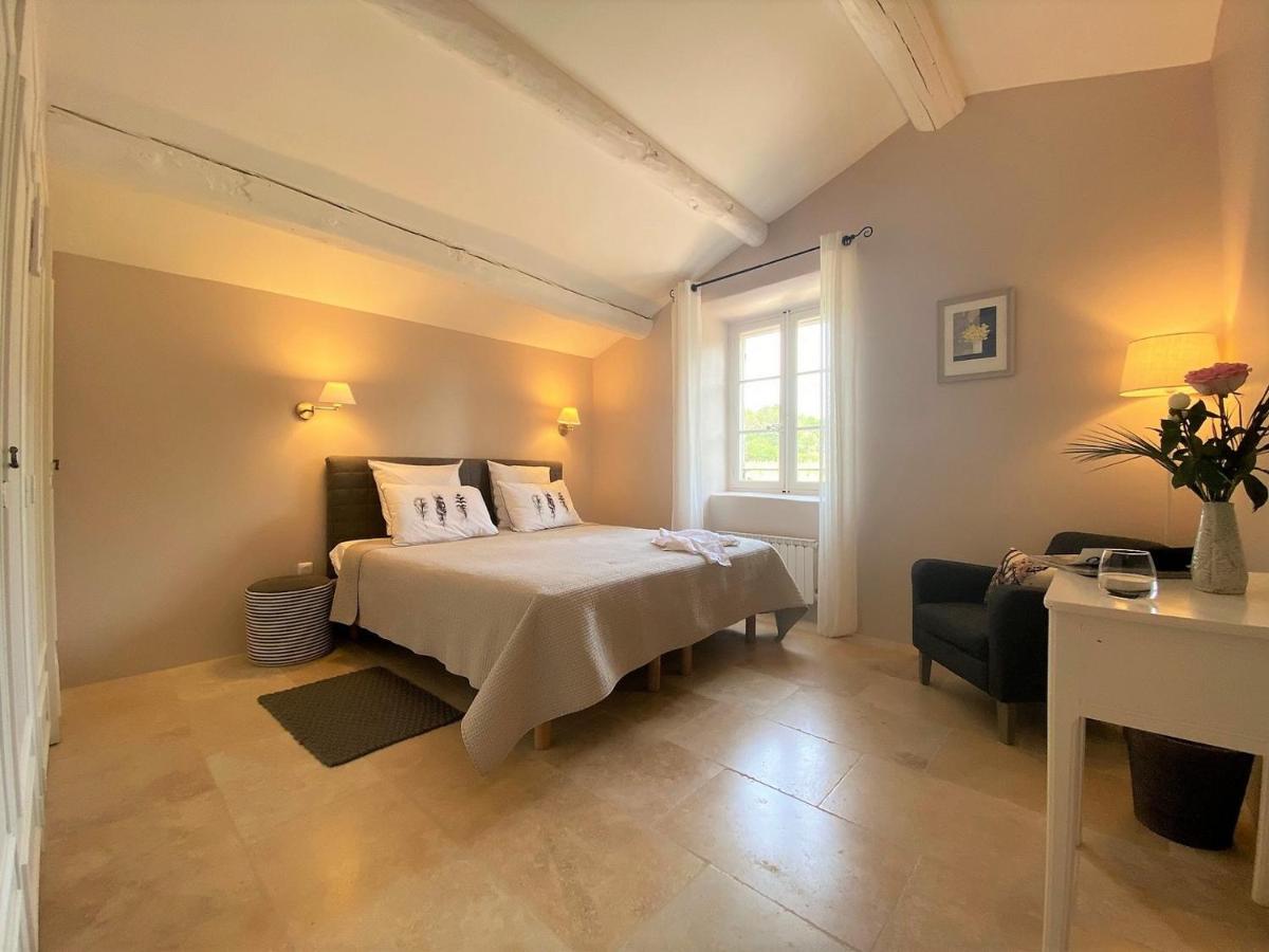 Desir De Provence Bed & Breakfast ซาริย็องส์ ภายนอก รูปภาพ